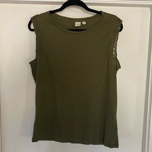 Gap tank